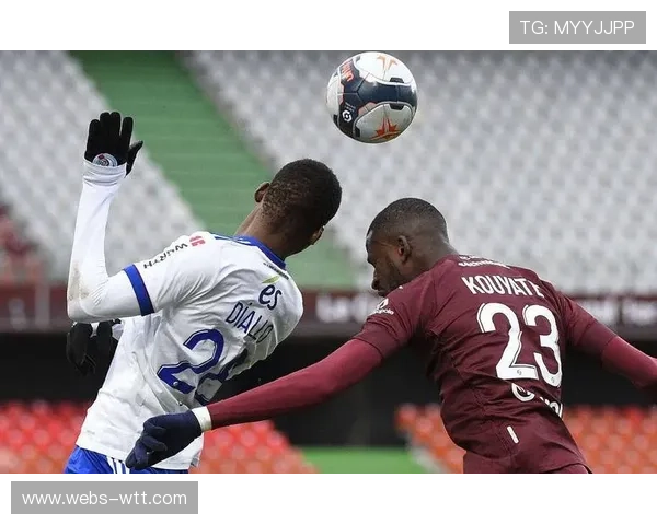 斯特拉斯堡青年军迎战洛里昂，升班马内战价值六分